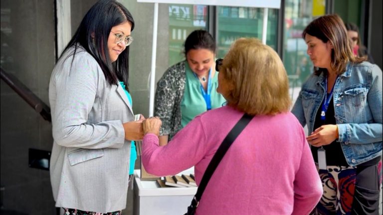 La Araucanía: Autoridades de Gobierno presentan Guía de beneficios, derechos y garantías sociales