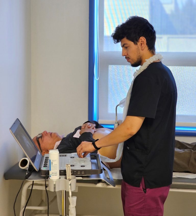 Hospital de Carahue reduce tiempos de espera con 1.200 ecografías para estudio diagnóstico