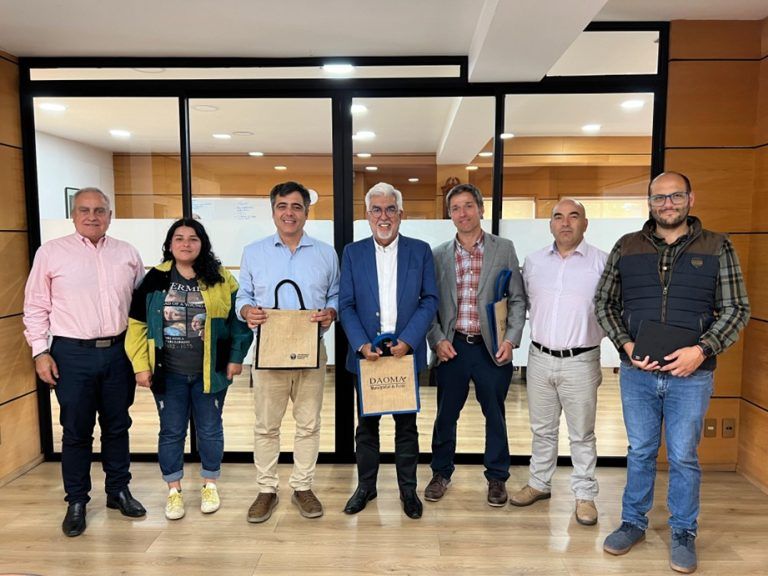 Convenio entre la Municipalidad de Pucón y la Universidad Católica de Temuco promete impulsar el desarrollo educativo y territorial de la comuna
