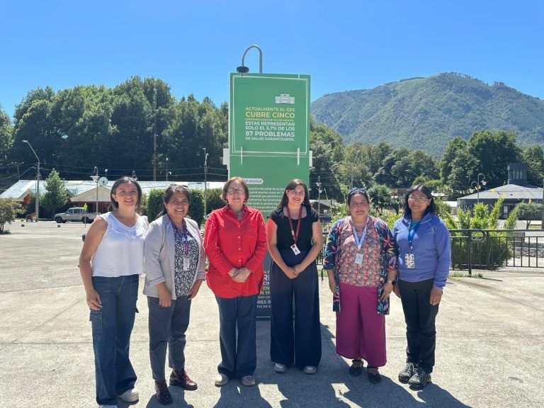 Seremi de la Mujer y la Equidad de Género, Sol Kaechele, Visitó Curarrehue.
