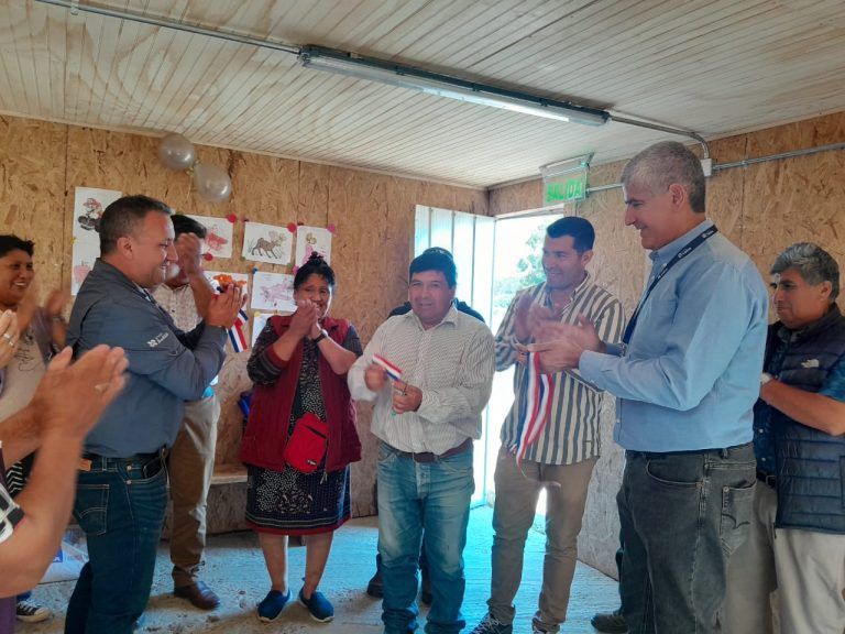 Frontel conecta sede social de Puerto Saavedra a la energía eléctrica