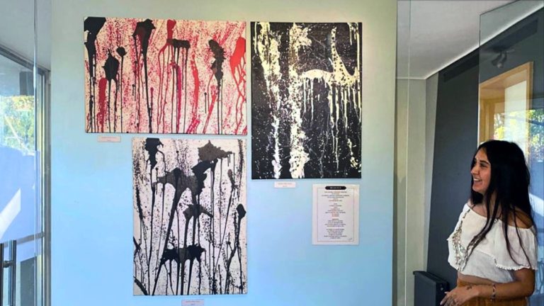 Paulina Railaf y su arte sentista en «Hacia el Horizonte del Sentir»