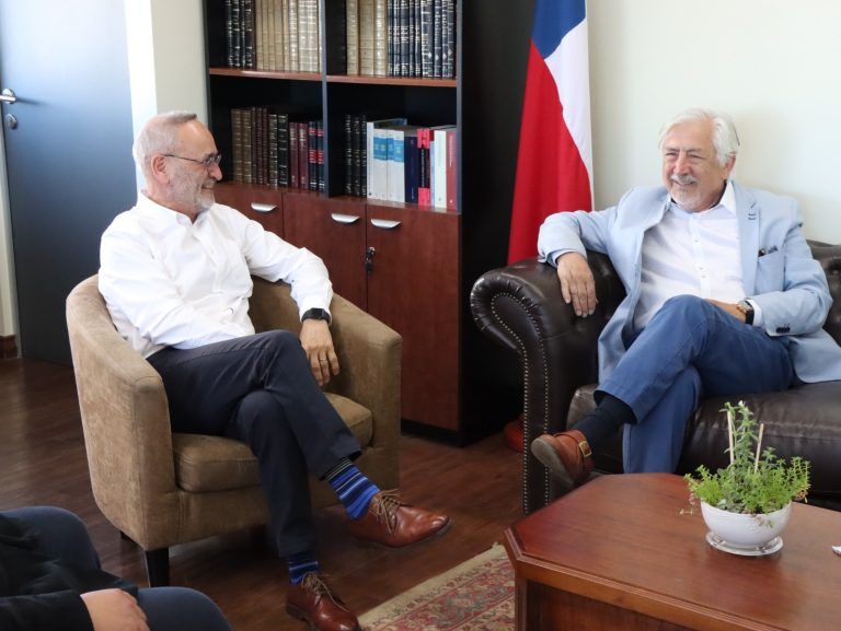 Rector (s) de la UFRO y Gobernador Saffirio abordan los desafíos de la educación superior estatal en la región