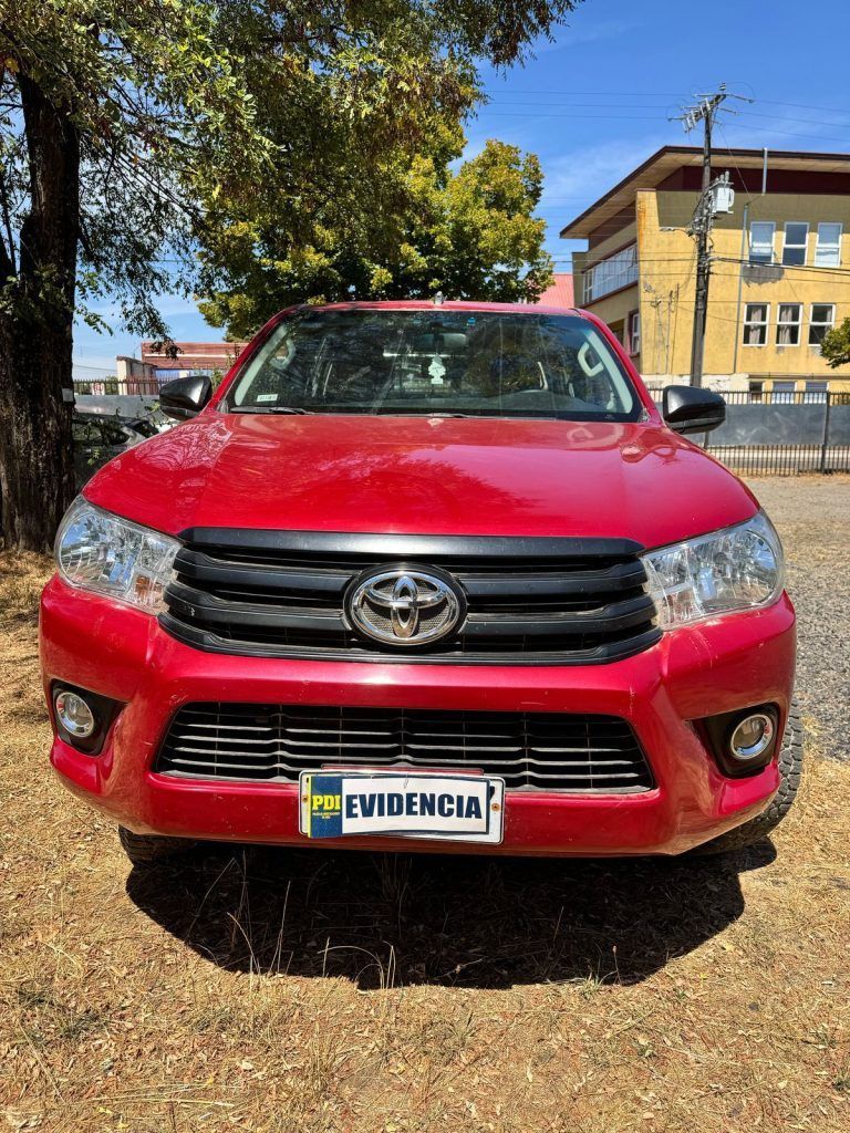 Camioneta con encargo por estafa es recuperada en Victoria
