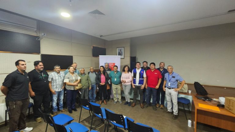 DGA Realiza Actividad Conjunta con Extensionistas PDTI-INDAP y Agricultores de Malleco para Promover el Uso Sostenible del Agua