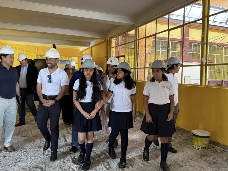 Histórico proyecto de conservación financiado por el Mineduc en Escuela N°6 de Lautaro alcanza un 30% de avance