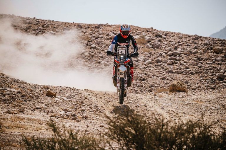 RUY BARBOSA tiene positivo debut en prólogo de fecha mundial de Rally Cross Country en ABU DHABI