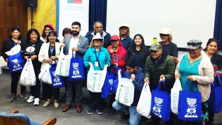 Recicladores de base en La Araucanía fueron capacitados en seguridad y prevención por el Instituto de Seguridad Laboral