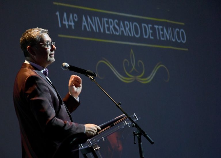 Con ejemplar y solemne Gala Temuco celebró su 144 aniversario y reconoció a sus ciudadanos destacados
