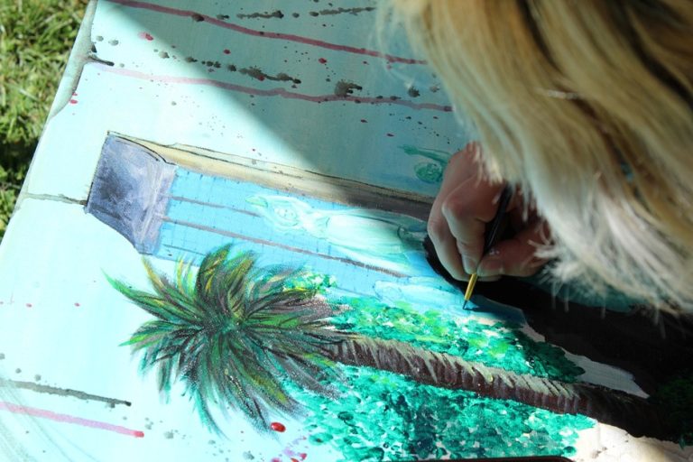 Pintura In Situ: Aficionados y artistas dieron vida al arte en la plaza Aníbal Pinto