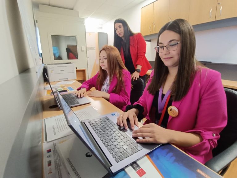Plataforma basada en el análisis de voz busca prevenir riesgo suicida en niños y adolescente