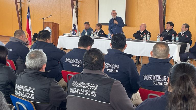 Gobernador Regional y Bomberos de La Araucanía avanzan en una estrategia que permita una inversión pública ordenada