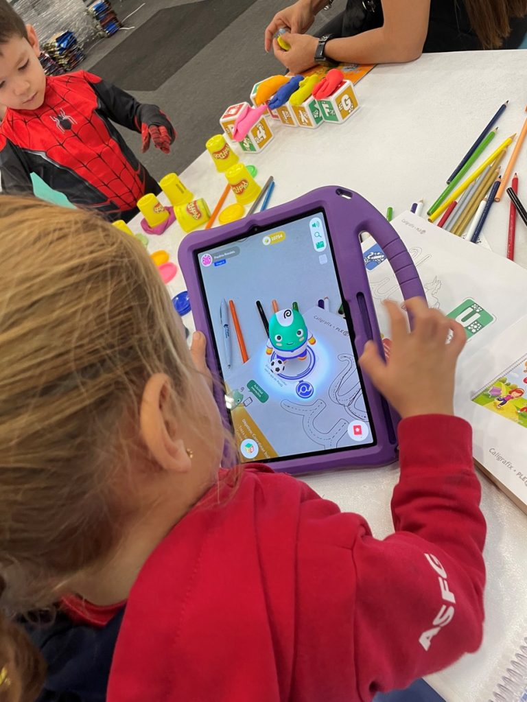IA y tecnología en el aula: «El nuevo aliado de los docentes en el regreso a clases 2025»