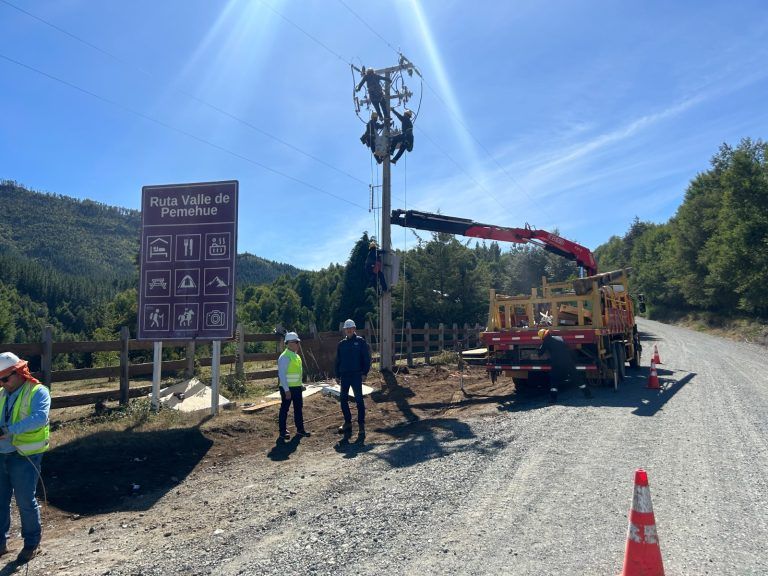 Gran despliegue de Frontel por mejoramientos de redes eléctricas en zona cordillerana de Collipulli