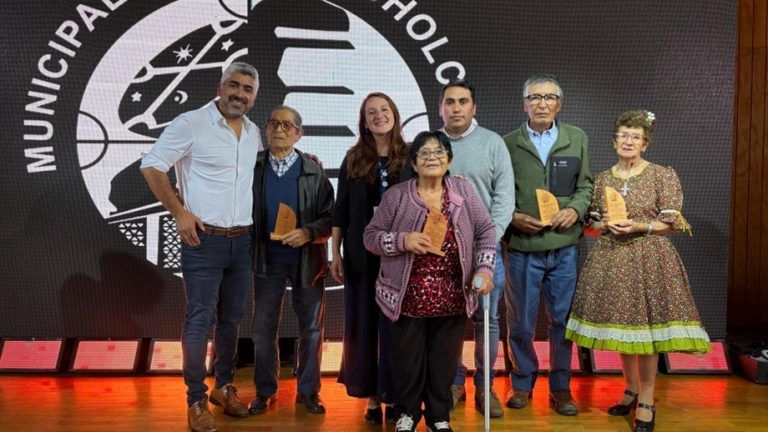 Con más de 700 adultos mayores municipio de Cholchol dio inicio al programa personas mayores 2025