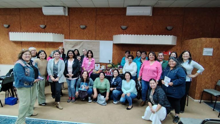 Mujeres rurales de La Araucanía mejoran su capacidad productiva gracias a proyecto internacional