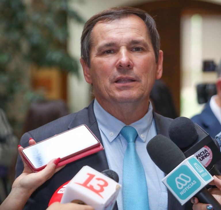 Diputado Jorge Rathgeb oficia a reparticiones públicas para conocer planes para la temporada otoño-invierno