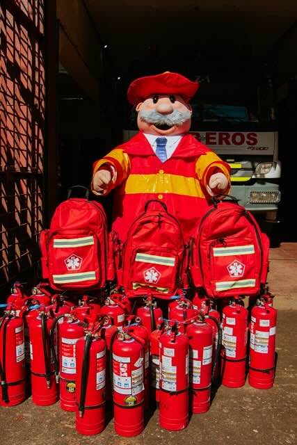 Una mano solidaria: Dr. Simi apoya a los afectados por los incendios en Traiguén