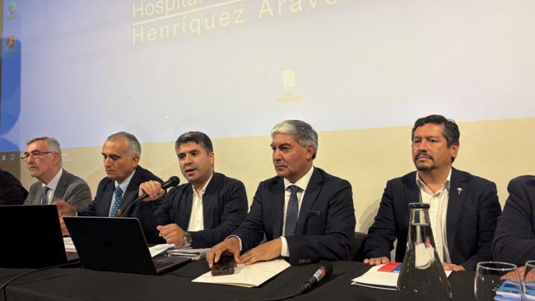 Comisión investigadora de la cámara de diputados sesiona en Temuco para abordar problemática de las altas listas de espera en la región