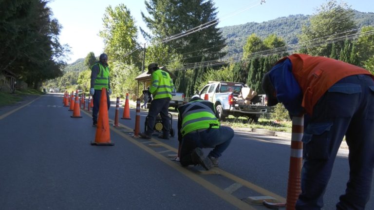 HITOS VIALES:  Delineadores buscan prevenir accidentes en sectores de Escuelas Municipales de Pucón