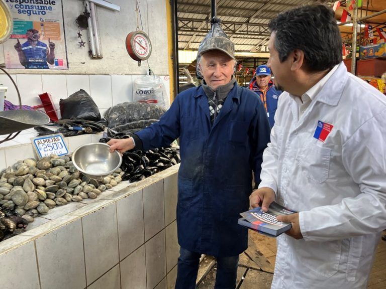 Autoridad sanitaria intensifica fiscalizaciones a la venta de pescados y mariscos en los días previos a semana santa