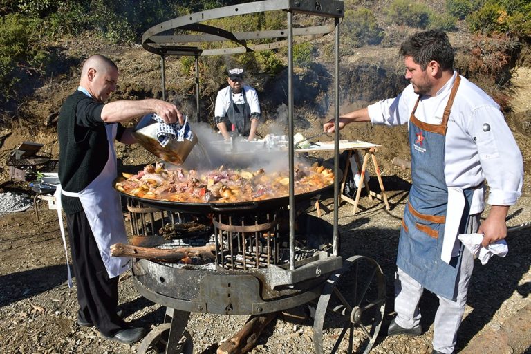 Temuco refuerza lazos con Villa Pehuenia Moquehue e invita a la comunidad a un importante festival gastronómico