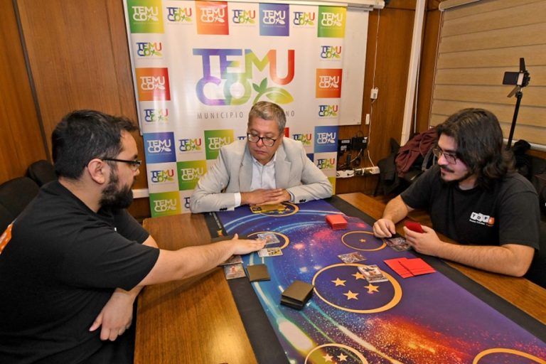 Temuquense hace historia: “KRIOS” se corona campeón mundial de cartas Dragon Ball y recibe saludo de alcalde Roberto Neira