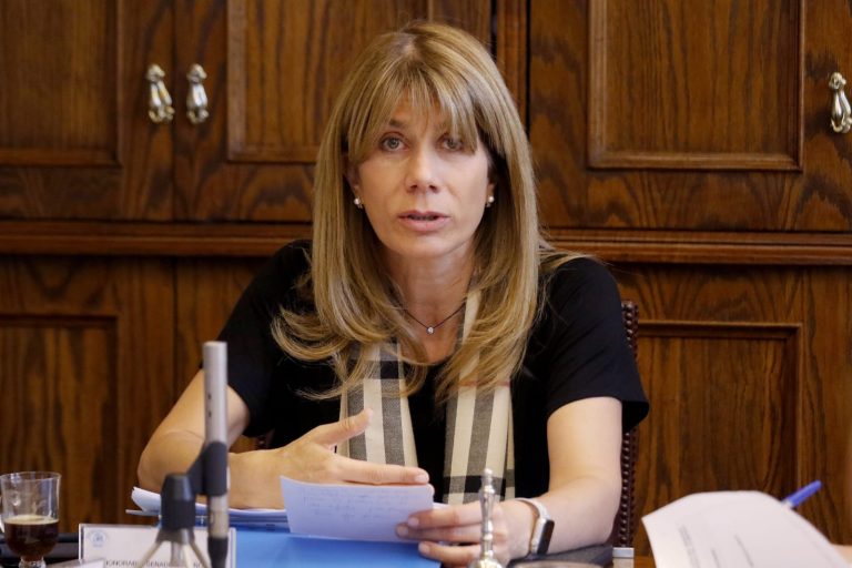 Ximena Rincón presiona por “guetos verticales” en Estación Central: Municipio resiste lobby de inmobiliarias