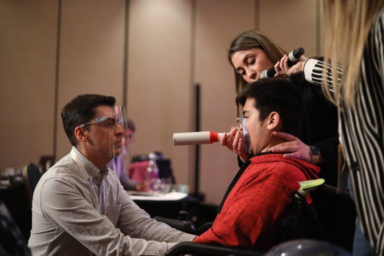 Teletón y Fundación Duchenne realizan jornada gratuita sobre distrofia muscular en Puerto Montt