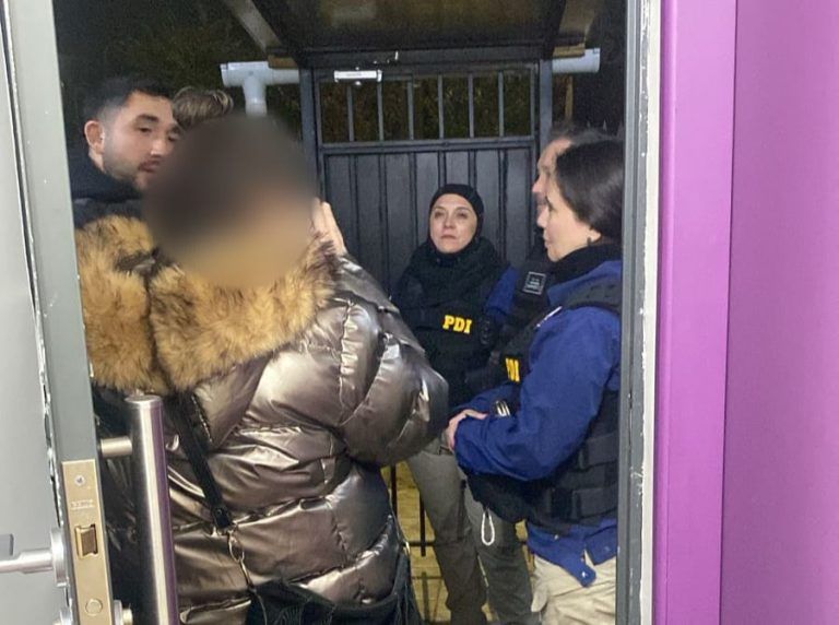 PDI fiscaliza a extranjeros en comercio informal y sexual en Temuco, Pitrufquén y Victoria