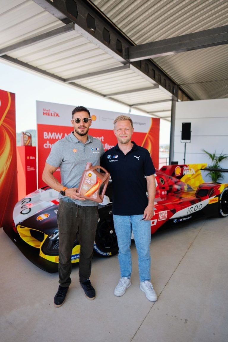 Benjamín Hites comparte con figuras de la F1 en GP de BARCELONA