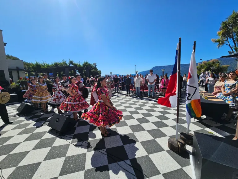 Pucón se prepara para recibir el Nacional de Cueca Adolescente Antilaf 2025