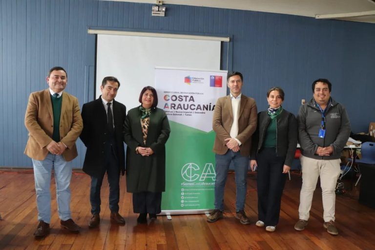 Servicio Local Costa Araucanía realiza innovadora jornada de formación directiva