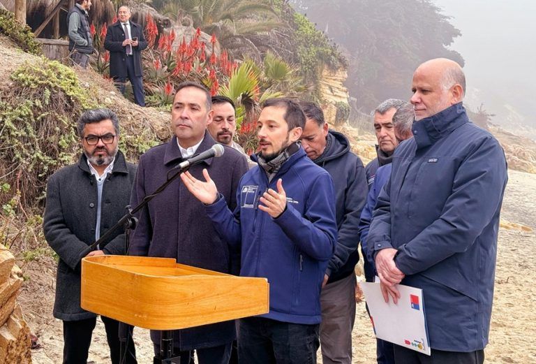 Ministros del Interior y Bienes Nacionales anuncian proyecto de ley que facilitará el acceso a las playas