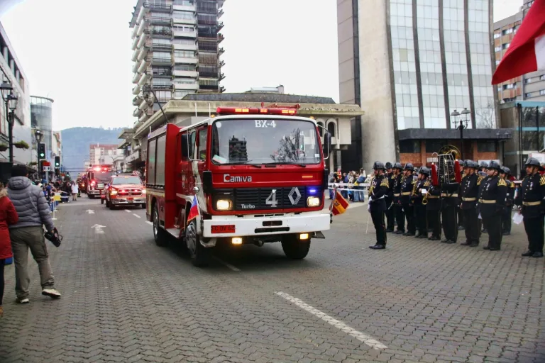 Denuncian a comerciante que habría engañado a Bomberos con facturas falsas