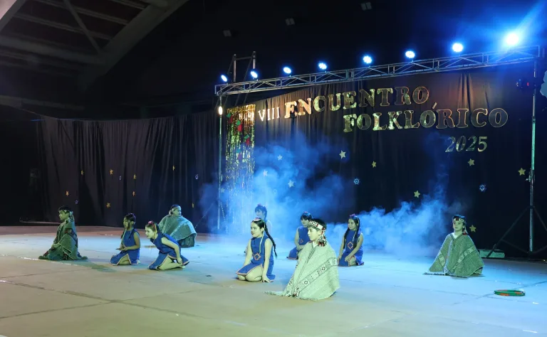 Estudiantes de Pedagogía en Educación Física celebran la identidad chilena con el VIII Festival Folclórico