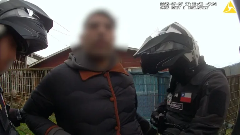 Patrullaje aéreo y motorizado permite recuperar auto robado y detener a tres personas en Temuco