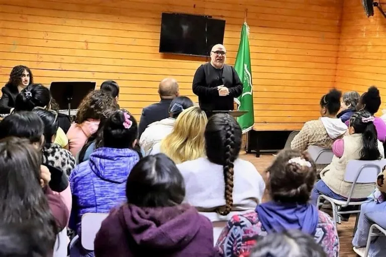 Internas del Centro Penitenciario de Temuco disfrutaron de concierto gracias a las gestiones del Teatro Municipal y Gendarmería