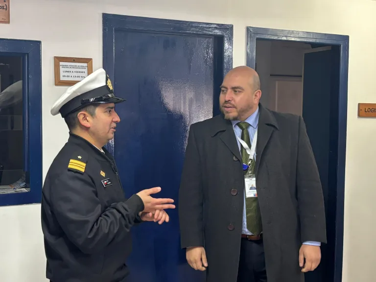 Refuerzan seguridad y turismo en Villarrica con apoyo naval