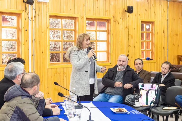 Mesa del Gas Araucanía se constituye en Teodoro Schmidt para impulsar el desarrollo energético regional