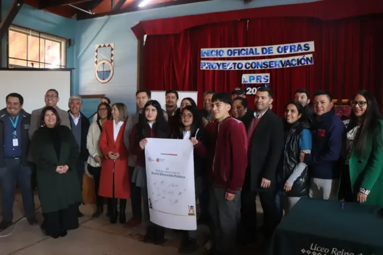 Servicio Local entrega terreno para nuevo proyecto en Liceo Público Reino de Suecia de Saavedra