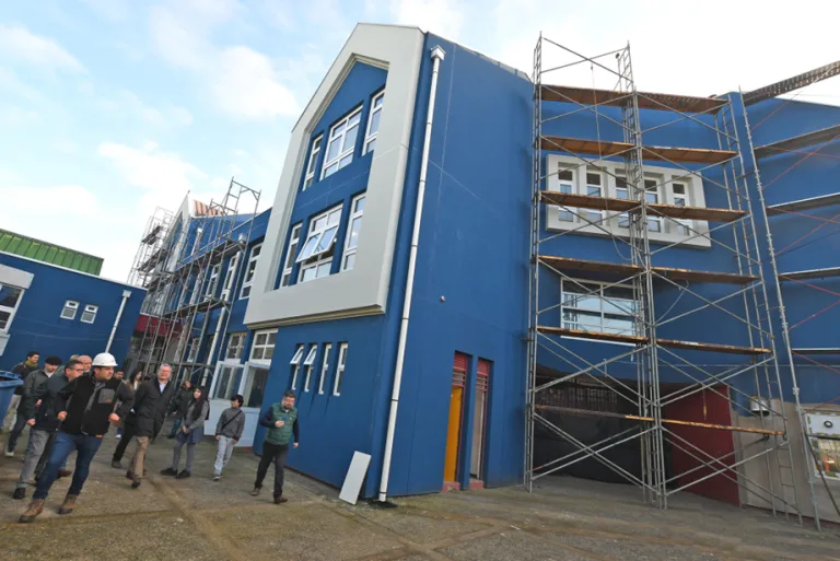 Avanza a un 90% proyecto de reposición de Escuela Municipal Villa Carolina en Temuco