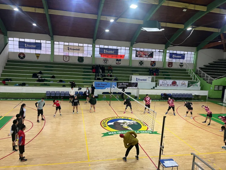 Lautaro fue sede del debut de la Liga Mixta de Voleibol con equipos de la región
