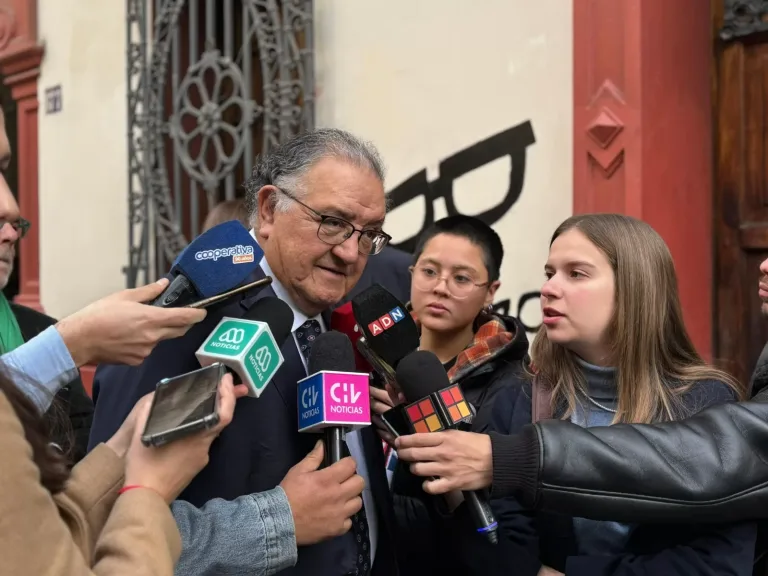 Senador Huenchumilla manifiesta disposición a “acuerdo nacional” para impulsar la vivienda y renovar el Plan de Emergencia Habitacional