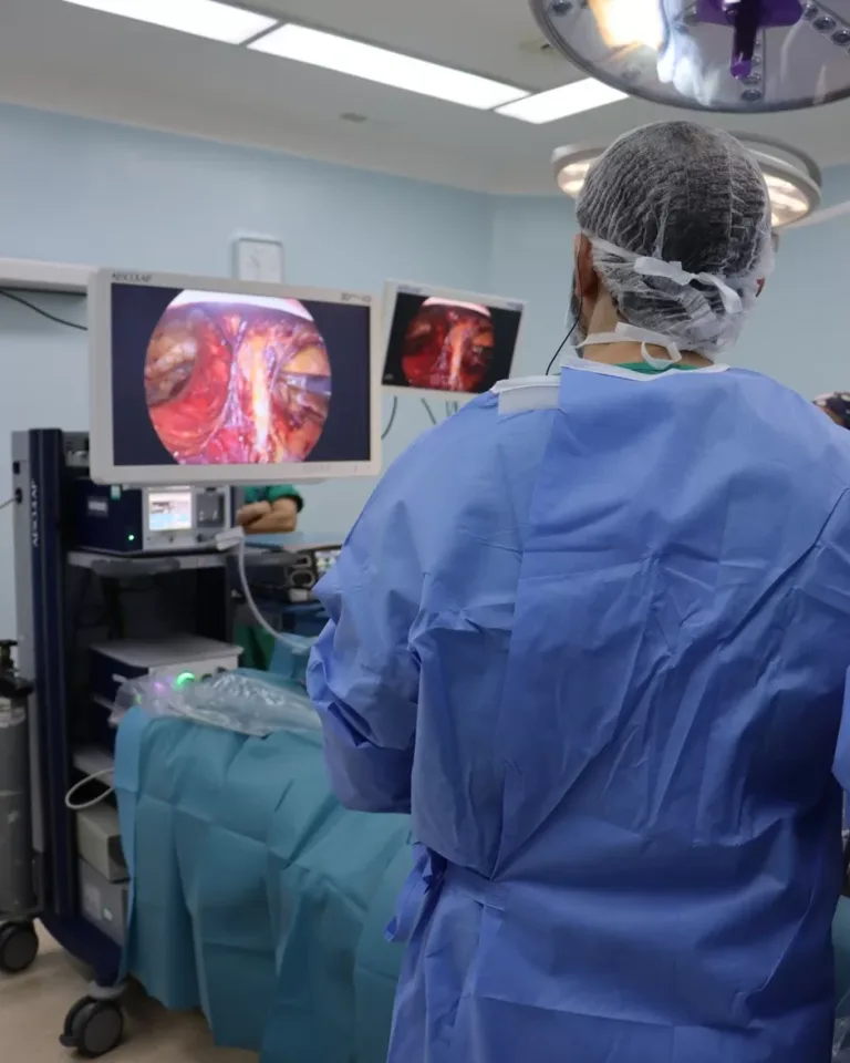 Hospital Intercultural de Nueva Imperial y Cirugía Ufro impulsan la descentralización de la cirugía laparoscópica en Araucanía Sur