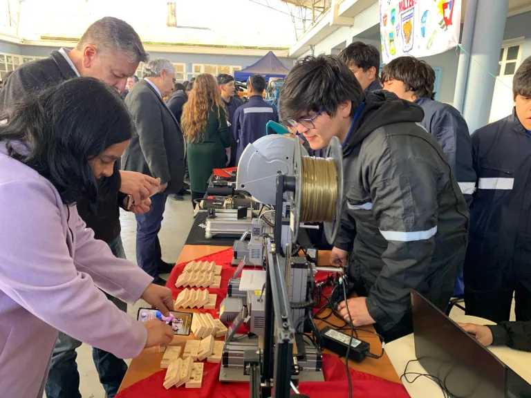 Seremi de Educación destacó una inversión de más de 1.400 millones en equipamiento de especialidades técnico-profesionales