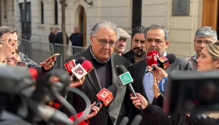Huenchumilla celebra acuerdo de lista parlamentaria: “Nosotros tomamos la decisión de concurrir a esta coalición”