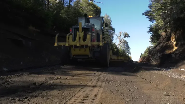 Pucón avanza por tener un acceso pavimentado al volcán Villarrica
