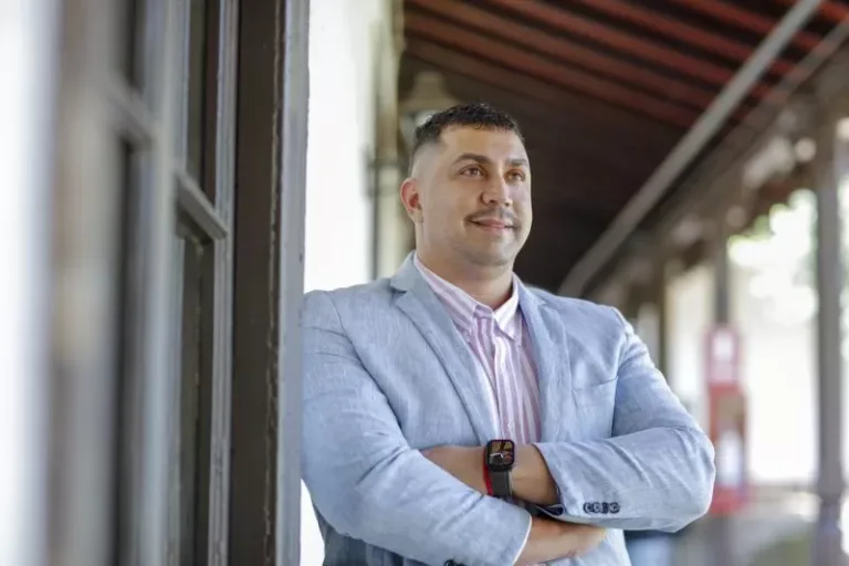 Educar no es un negocio, es un compromiso de país