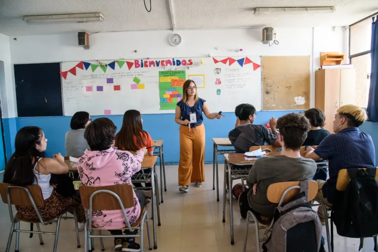 Enseña Chile busca jóvenes que quieran liderar el cambio y transformar el país